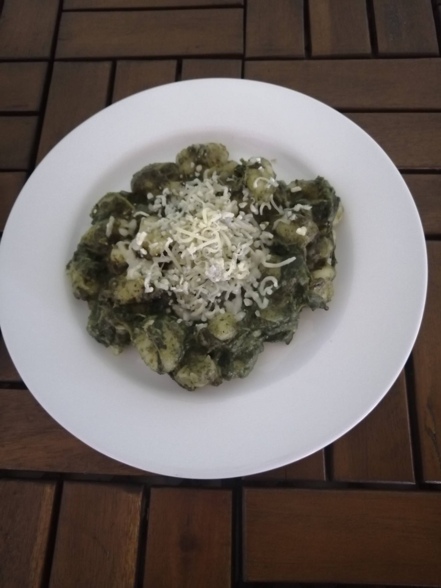 gnocchi se špenátovo-smetanovou omáčkou